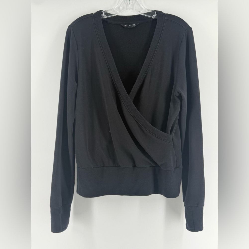 Athleta Recharge Lyocell blend ‎ Black Size Medium Crossover Sweatshirt